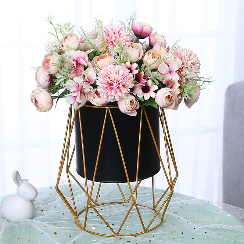 Modern Geometric Metal Planter: Gold & Black Home/Patio Decor, Chic Indoor/Outdoor Accent for Boho/Contemporary Spaces - Mia-yarnwhiper