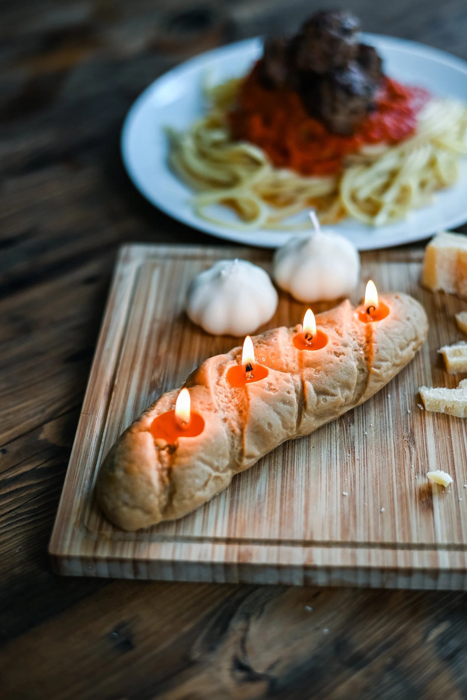 Baguette Candle: 3-Wick Beeswax Bread Scented Candle / French Bread Candle / Artisan Decor / Realistic Food Candle / Handmade gifts - Mia-yarnwhiper