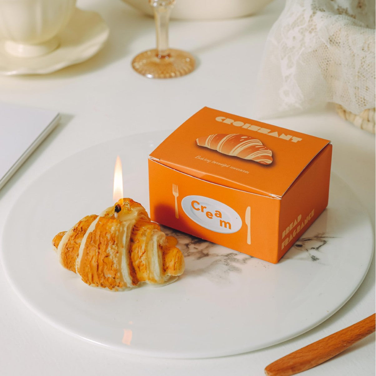 Baguette Candle: 3-Wick Beeswax Bread Scented Candle / French Bread Candle / Artisan Decor / Realistic Food Candle / Handmade gifts - Mia-yarnwhiper