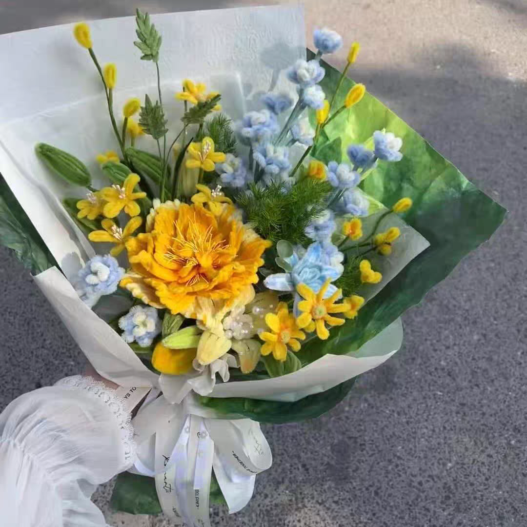 Handmade Crochet Sunflower Bouquet | Eternal Flower Home Decor Tabletop Ornament, Handcrafted Artisan Gift for Birthdays/Anniversaries – Long-Lasting Yarn Floral Arrangement - Mia-yarnwhiper