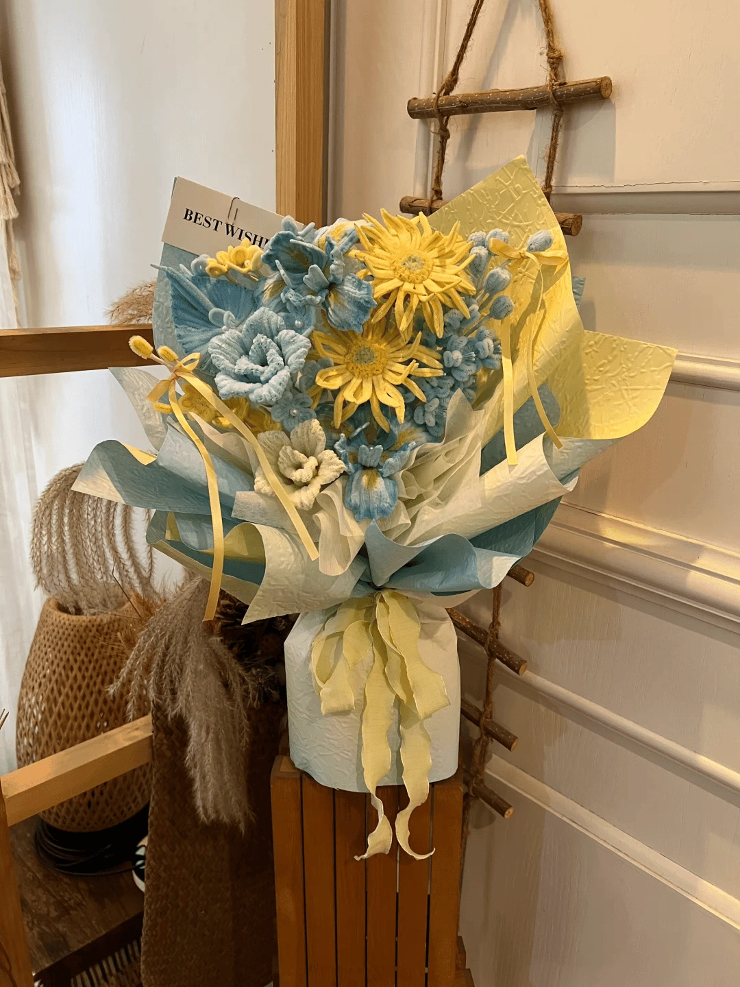 Handmade Crochet Tulip Bouquet | Eternal Flower Home Decor Tabletop Ornament, Artisan Handcrafted Valentine’s Day Gift – Long-Lasting Yarn Floral Arrangement for Romantic Occasions - Mia-yarnwhiper