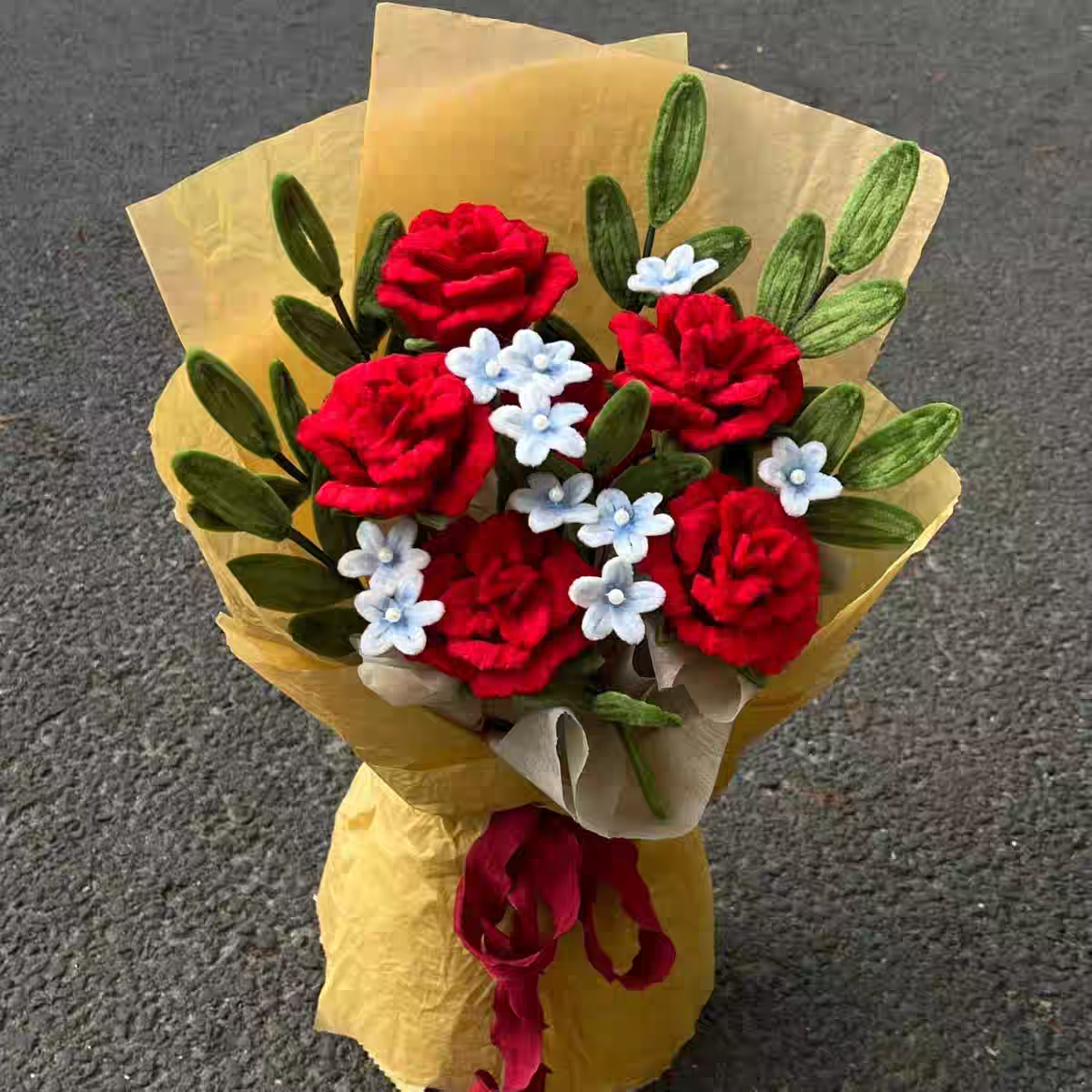 Handmade Crochet Lily & Rose Bouquet | Eternal Flower Home Decor Tabletop Ornament, Artisan Handcrafted Valentine’s Day Gift – Long-Lasting Yarn Floral Arrangement for Romantic Gifting - Mia-yarnwhiper