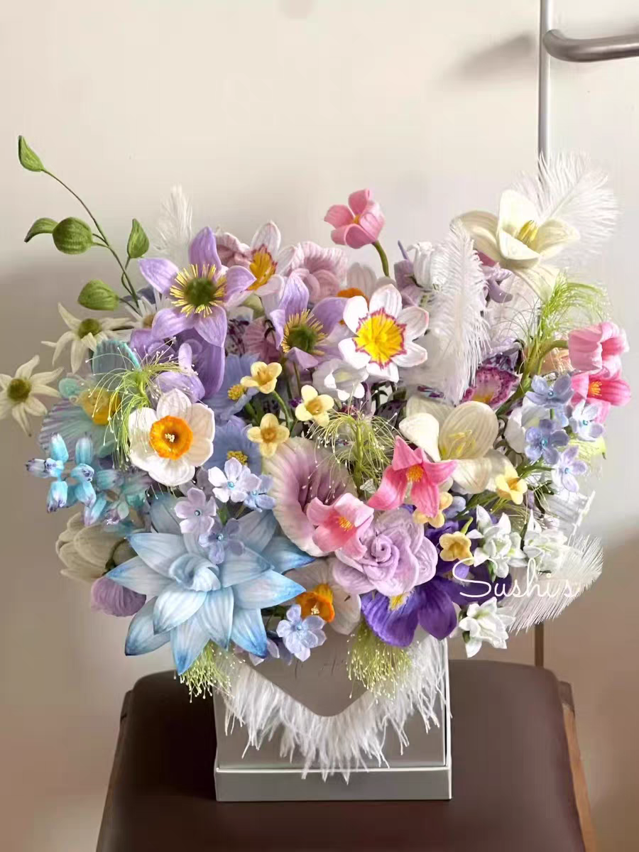 Handmade Crochet Mixed Flower Bouquet | Eternal Flower Home Decor Tabletop Ornament, Artisan Handcrafted Valentine’s Day Gift – Long-Lasting Yarn Floral Arrangement for Romantic & Home Styling - Mia-yarnwhiper