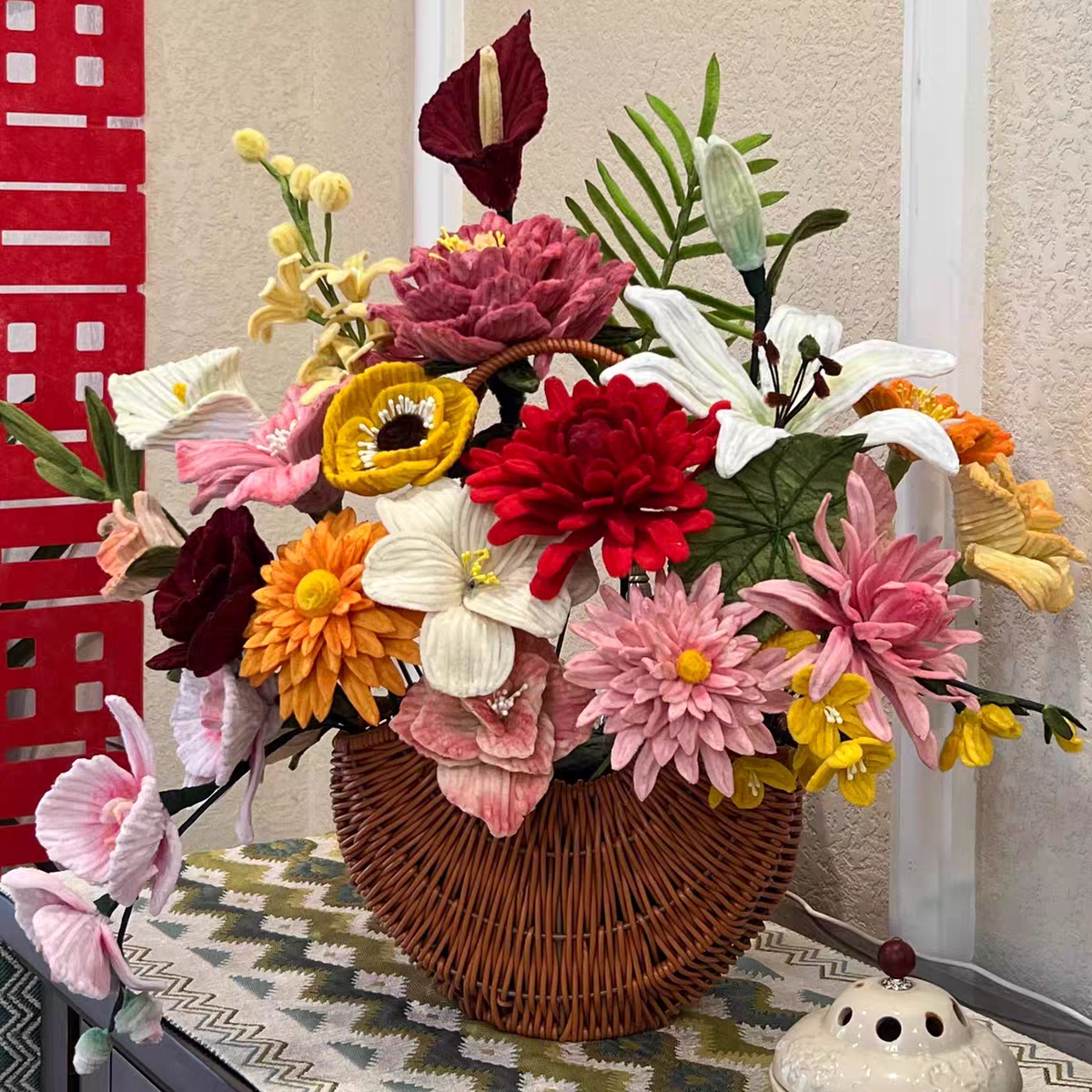 Handmade Crochet Tulip Flower Basket | Eternal Flower Home Decor Tabletop Ornament, Artisan Handcrafted Mother’s Day Gift – Long-Lasting Yarn Floral Arrangement for Mom’s Home Styling - Mia-yarnwhiper