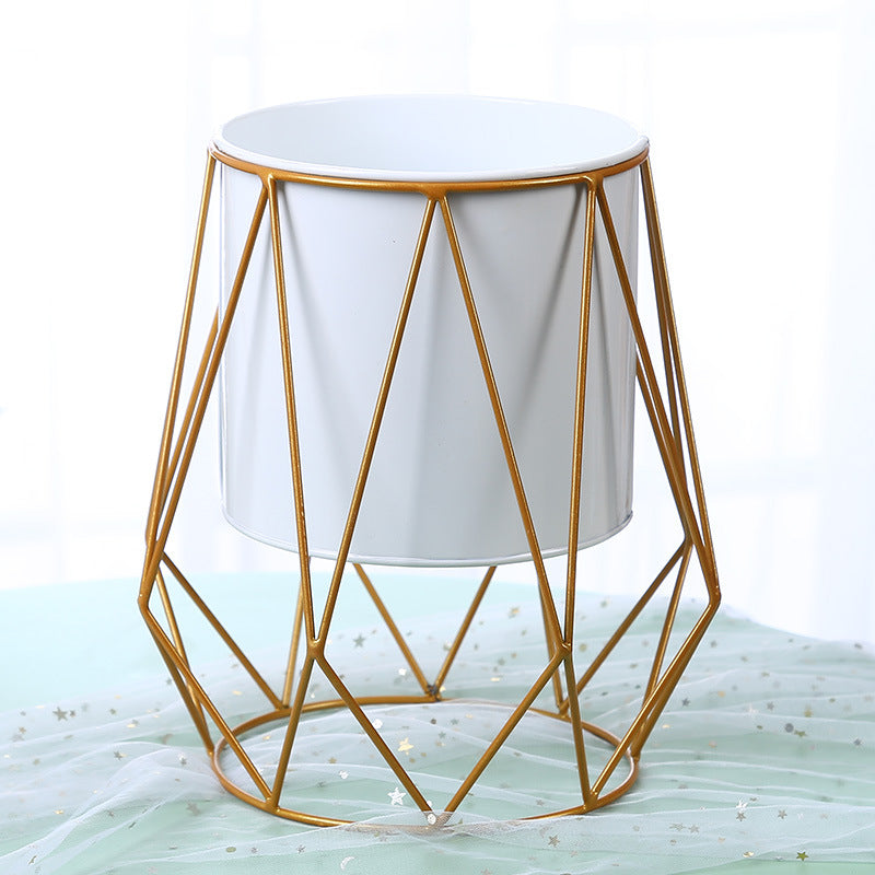 Modern Geometric Metal Planter: Gold & Black Home/Patio Decor, Chic Indoor/Outdoor Accent for Boho/Contemporary Spaces - Mia-yarnwhiper